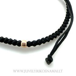 Juodo siūlo apyrankė su auksu