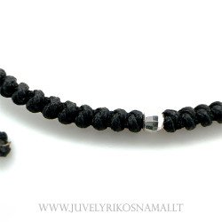 Juodo siūlo apyrankė su auksu