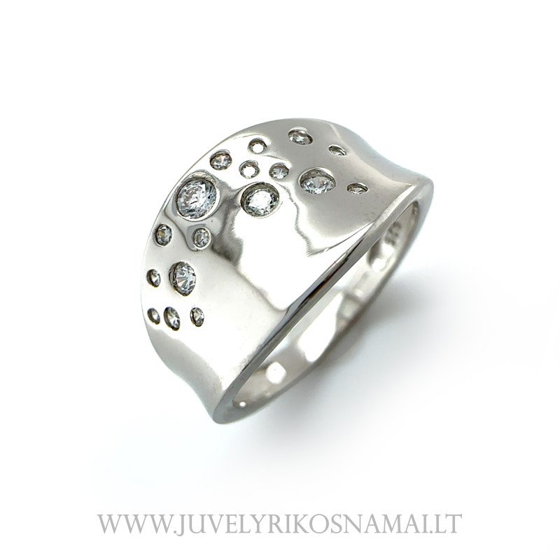 Sidabrinis platus žiedas