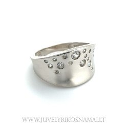 Sidabrinis platus žiedas