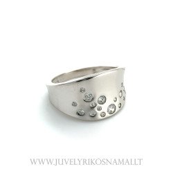 Sidabrinis platus žiedas