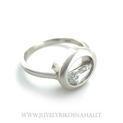 Sidabrinis žiedas su cirkoniu