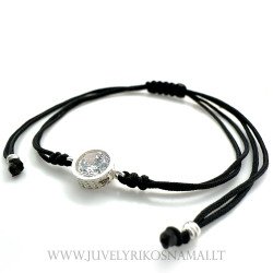 Juodo siūlo apyrankė su sidabriniu pakabuku