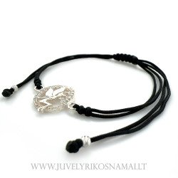 Juodo siūlo apyrankė su sidabriniu pakabuku "Fėja"