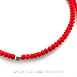 Raudono siūlo apyrankė su auksu