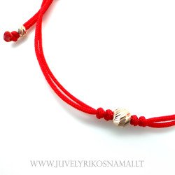 Raudono siūlo apyrankė su auksu