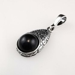 Sidabrinis pakabukas su juoda emale