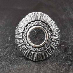 Sidabrinis žiedas su cirkoniais 18,5 mm