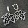 Sidabriniai kabantys auskarai "Klevo lapas"