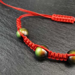 Nuotaikos raudono siūlo apyrankė